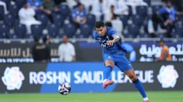 برشلونة يستهدف كانسيلو.. النادي السابق يعرقل عودة اللاعب